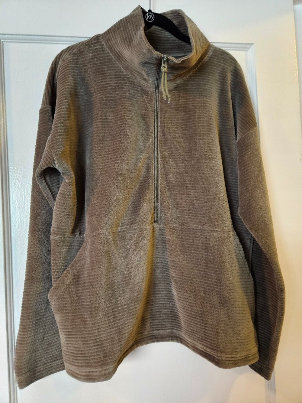 L.L. Bean Soft Stretch Velour Corduroy Half-Zip Pullover in Green size Medium
